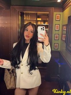 kendall-escort-via-kinky-68df553255988d001330f320