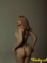 karolina-virtual-sex-via-kinky-691b51f835dea800130b2ff9