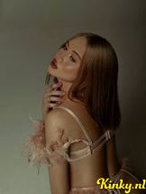 karolina-virtual-sex-via-kinky-691b51fa0e66ef00137b74fb