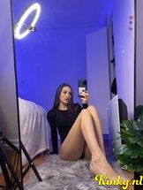 elina-virtual-sex-via-kinky-68d305c72f74810013c836a7