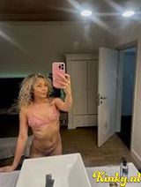 Milly - Moments of Luxury and Seduction