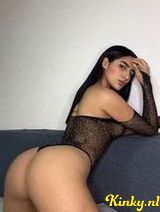 Evelyn - GFE / Party - Back in Town