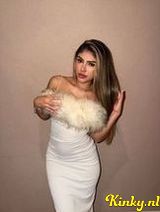 María - Sexy latina Now in nerderland