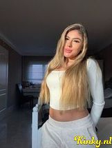 maría-prive-ontvangst-via-kinky-68f8f9e596de7800138338bd