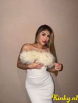 María - Sexy latina Now in nerderland
