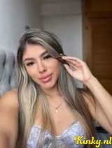 María - Sexy latina Now in nerderland
