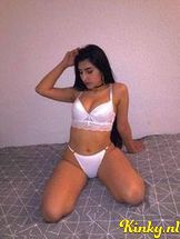 morena-escort-via-kinky-68d492e4c6c1e00013daa1b7