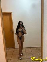 amira-escort-via-kinky-68d69c64034a850013ea9d23