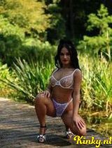 Amira - New in your town