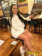 amyra-prive-ontvangst-via-kinky-68dfbb50b6e471001315f3ca