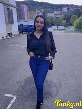 andreea-escort-via-kinky-68d928c3f2706a00138dcb53