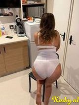 Sonya - New in town