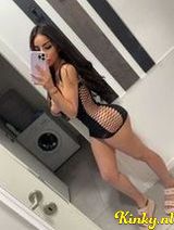 Estefany - Hot Body