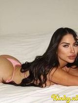 Estefany - Hot Body