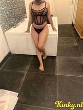 imane-virtual-sex-via-kinky-68f55303a9c49d0013964b33