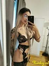 innes-escort-via-kinky-68e3c3a1f6c6eb0013e5fa03