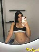 karolina-virtual-sex-via-kinky-68dd7d26f6c6eb0013e5f390