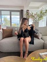 yasmina-virtual-sex-via-kinky-68dd89fa55988d001330f0cf