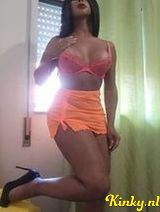 Stefhany - De perfecte vriendin om je dag op te fleuren.