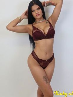 valentina-prive-ontvangst-via-kinky-68ee5aca7e9b92001310c97c