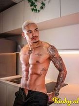 davi-escort-via-kinky-68de3ef9f2706a00138dd174