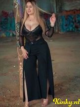 estrella-escort-via-kinky-68de759e2f74810013c844ad