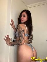 ariana-prive-ontvangst-via-kinky-68e0975739a405001305f4d8