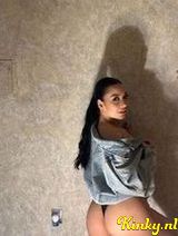 Mia - Girl voor de eerste keer hier