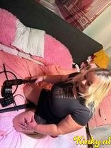 alyce-bdsm-via-kinky-68e973f9f2706a00138de0cb