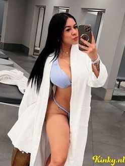 katthy-prive-ontvangst-via-kinky-690b3e19f65b700013931d92