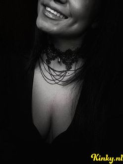 roshèlle-escort-via-kinky-68e6814a2f74810013c84ddc