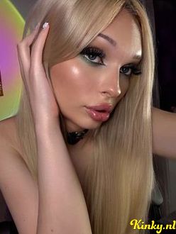margo-virtual-sex-via-kinky-68e59550c6c1e00013dab38b