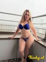 Anyela - I like to party.