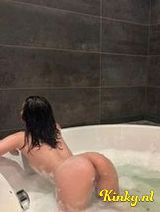 Emma - New in your town!