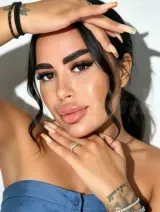 Kim - NEW IN TOWN