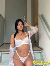 Debora - Real nympho i like to party