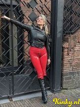 victoria-bdsm-via-kinky-68e9037e6414c600131a650d