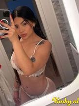 megan-prive-ontvangst-via-kinky-68ee3d3239a40500130601c0