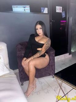 alana-prive-ontvangst-via-kinky-68ed040f6414c600131a6773