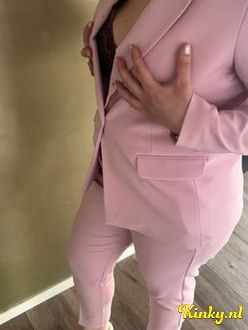 chelsy-escort-via-kinky-697766fd9e0e4700134389d5