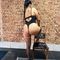 charlotte-escort-via-kinky-6900d4872ae1c7001222dfc5