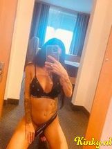 selina-escort-via-kinky-68ff632835dea800130afecc