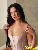 Lea - New girl in city