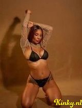 Cynthia - Hot latina mami new in town