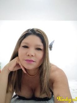 paula-escort-via-kinky-68ef9c4bc6c1e00013dac1d0