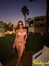 natasha-escort-via-kinky-68f163e1f65b70001392edab