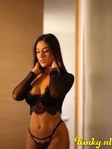 alisson-erotische-massage-via-kinky-68efa4b6f2706a00138de704