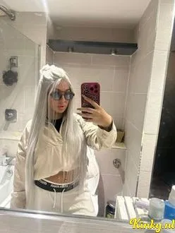 sasha-prive-ontvangst-via-kinky-68ff842e0e66ef00137b3e01