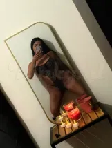 camila-erotische-massage-via-kinky-6a027975dc456d001348740f