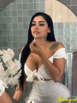 catalina-prive-ontvangst-via-kinky-68f1b502c0682f0013dffa86